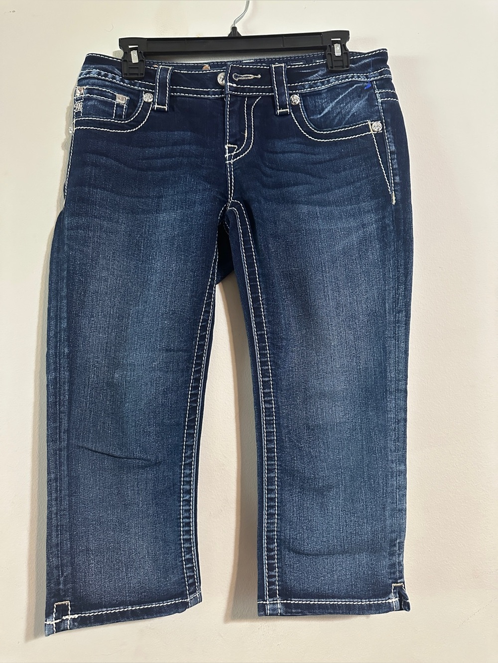 Miss Me Signature Capri Jeans Size 27 Dark Wash
